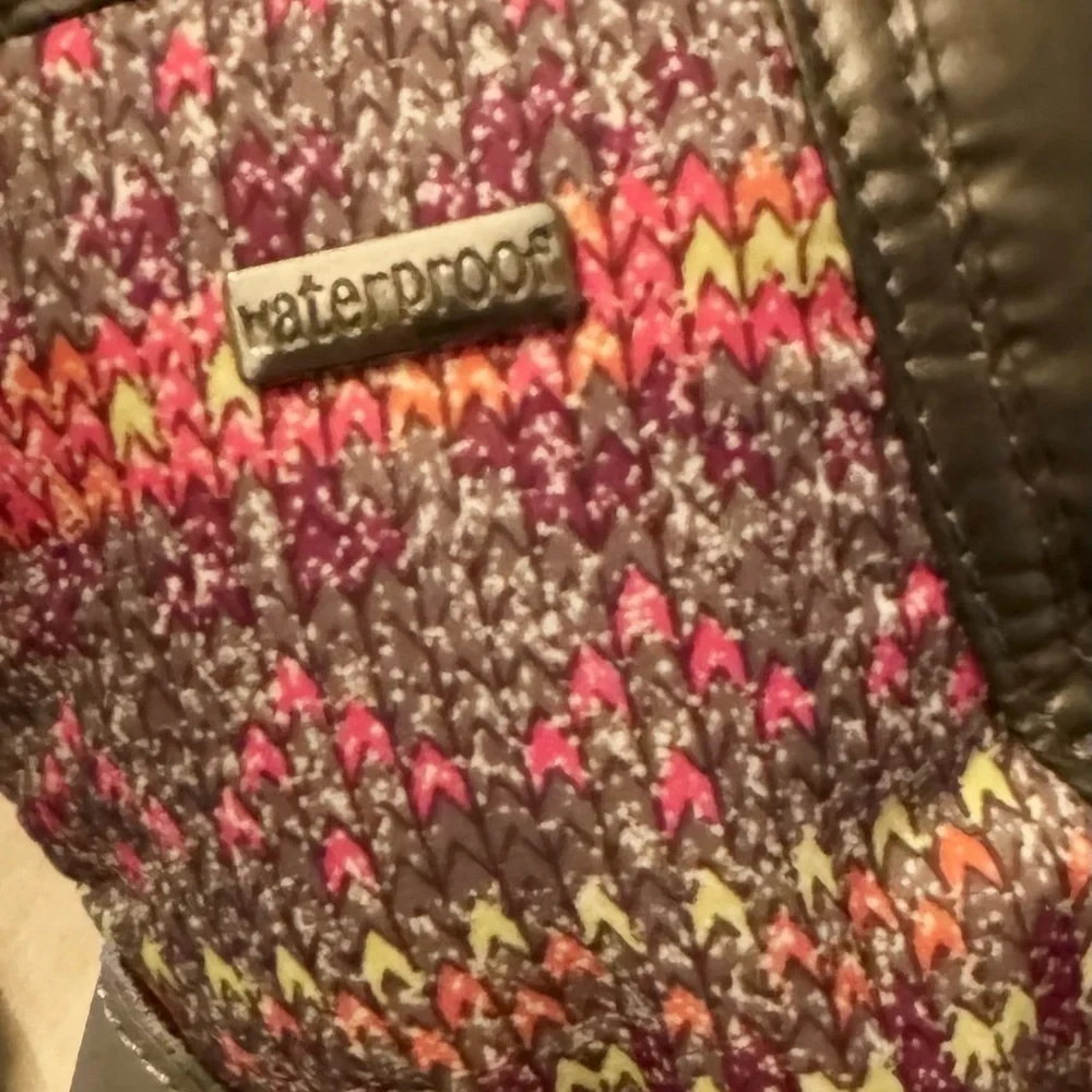 Arctiv8 snow boots